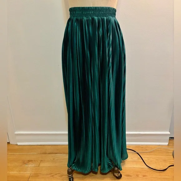 American Apparel Green Accordion Pleat Skirt - XS/S - Picture 4 of 10